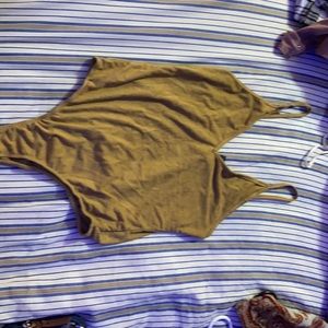 body suit (small damage to the strap)